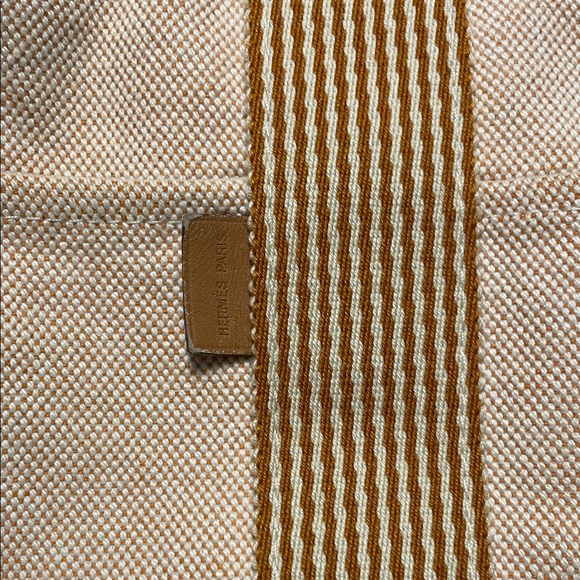Hermes Canvas Beige MM Tote Bag. - Picture 6 of 16
